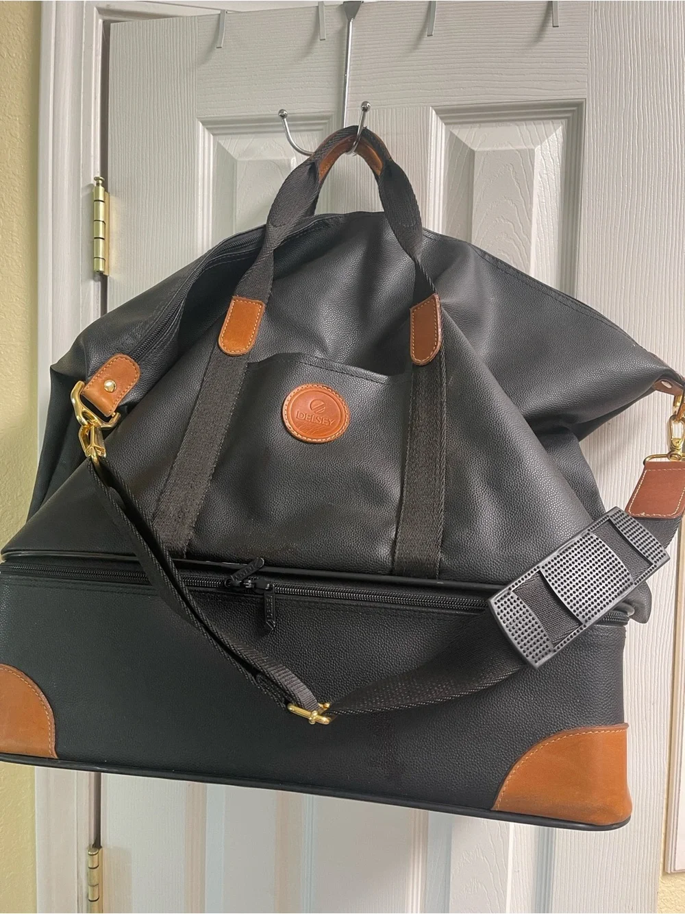 Men's Black Duffel Bag with Brown Trim - Classic Travel Weekender